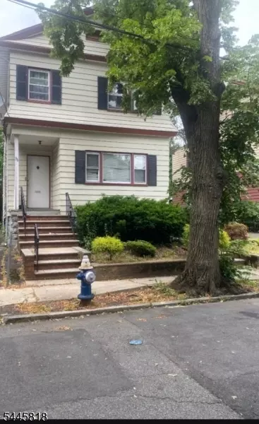 36 Allen St, Irvington, NJ 07111