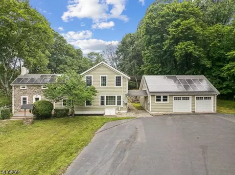 1034 Califon Cokesbury Rd, Lebanon, NJ 08833