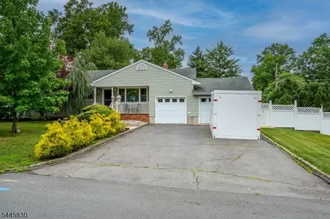 979 Wood Ave, Edison, NJ 08820