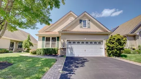 19 Republic Row, Somerset, NJ 08873