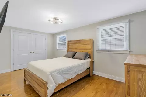 8 Hooker St, Middlesex, NJ 08846 photo 10