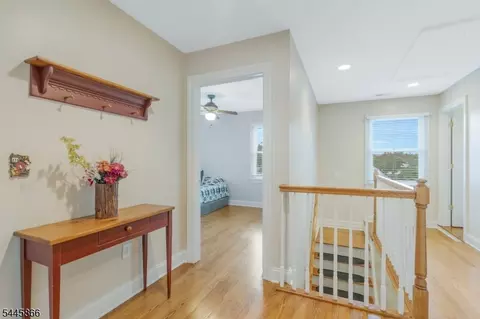 8 Hooker St, Middlesex, NJ 08846 photo 17