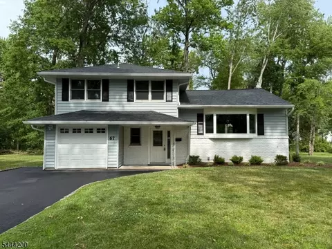 67 Tudor Ln, Berkeley Heights, NJ 07922
