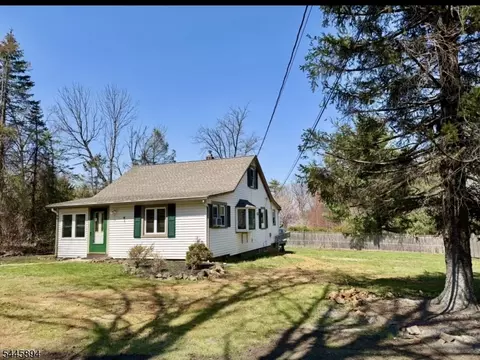 815 Miller Ln, Martinsville, NJ 08836