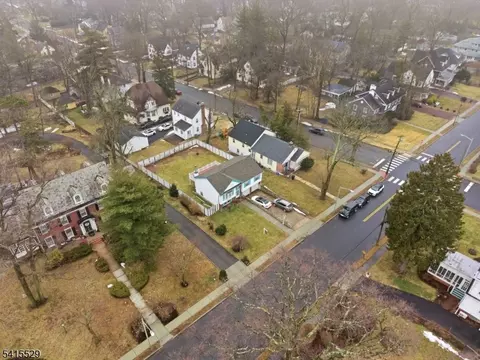 674 Berkeley Ave, City Of Orange, NJ 07050 photo 2