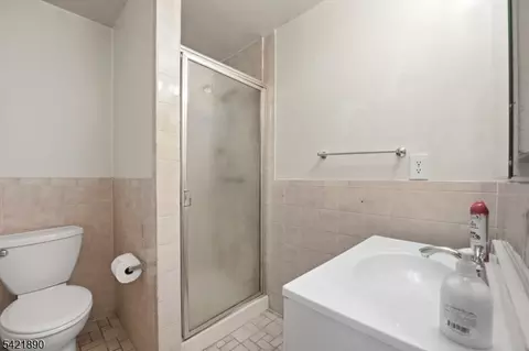 674 Berkeley Ave, City Of Orange, NJ 07050 photo 16