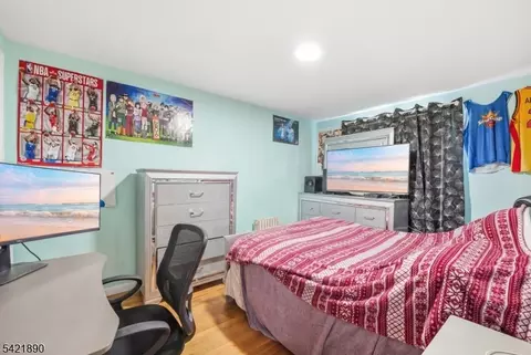 674 Berkeley Ave, City Of Orange, NJ 07050 photo 18