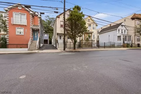 65 Highland Ave, Newark, NJ 07104
