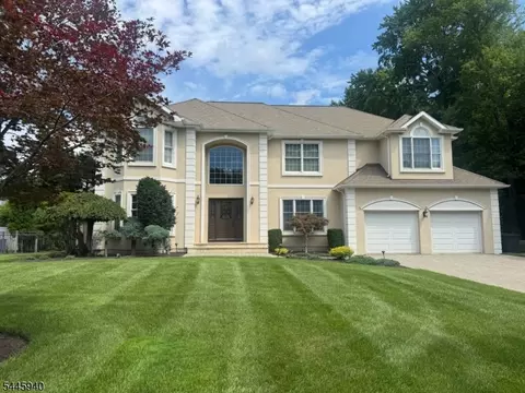 512 Brook Ave, Westwood, NJ 07675