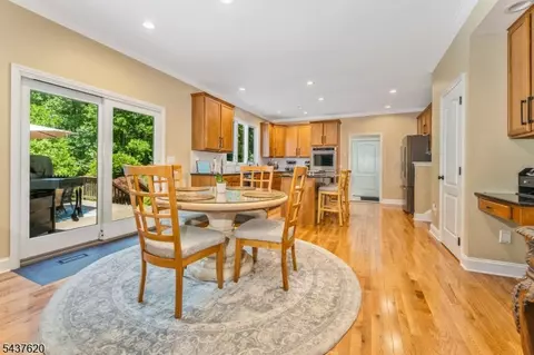 Dining - 12 Wyckoff Rd, Hampton, NJ 08827 photo 2 of 2