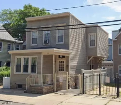 205 Lake St, Newark, NJ 07104
