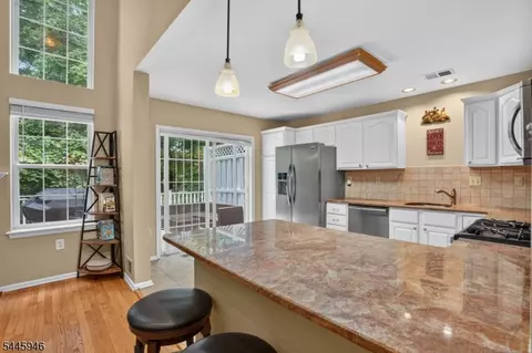Kitchen - 115 Constitution Way, Basking Ridge, NJ 07920 photo 2 of 2