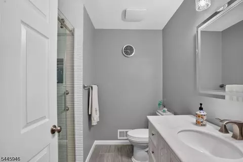 Bath - 115 Constitution Way, Basking Ridge, NJ 07920 photo 4 of 4