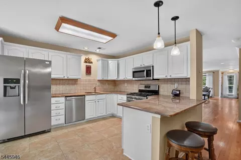 Kitchen - 115 Constitution Way, Basking Ridge, NJ 07920 photo 1 of 2