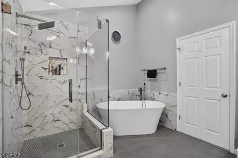 Bath - 115 Constitution Way, Basking Ridge, NJ 07920 photo 3 of 4
