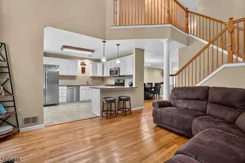 Entry Way - 115 Constitution Way, Basking Ridge, NJ 07920 photo 5 of 6