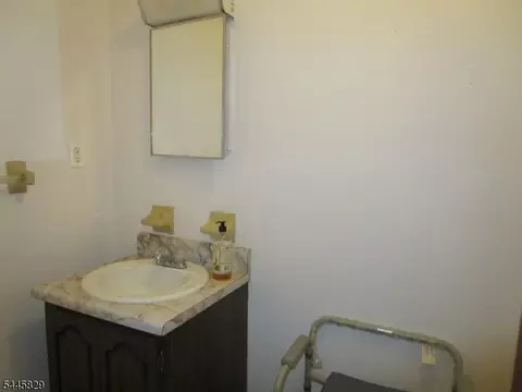 117 John St, Clark, NJ 07066 photo 13