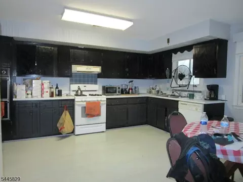 117 John St, Clark, NJ 07066 photo 4