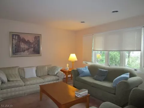117 John St, Clark, NJ 07066 photo 3