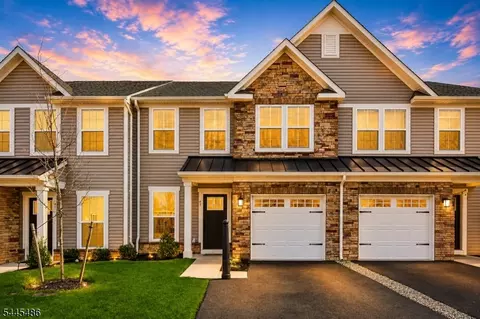 49 Owen Ct, Somerset, NJ 08873