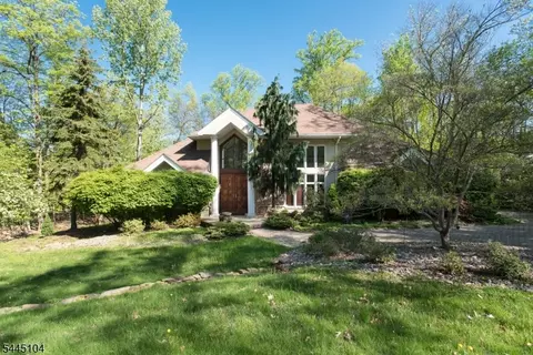 203 Rock Rd W, Green Brook, NJ 08812