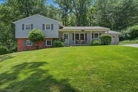 14 Arlington Dr, Denville, NJ 07834