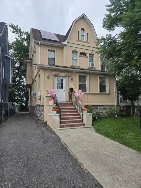 217 Rutledge Ave, East Orange, NJ 07017