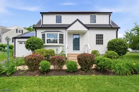52 Hamilton St, Madison, NJ 07940