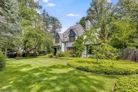285 Linden Ave, Glen Ridge, NJ 07028
