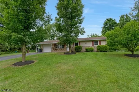 209 Spring Garden Rd, Milford, NJ 08848