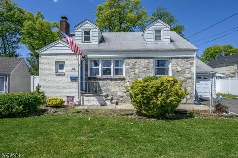 49 Colonial Dr, Clark, NJ 07066