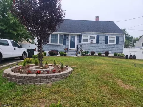 113 S Mckinley Ave, Iselin, NJ 08830