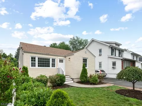 27 Kenter Pl, Clifton, NJ 07012