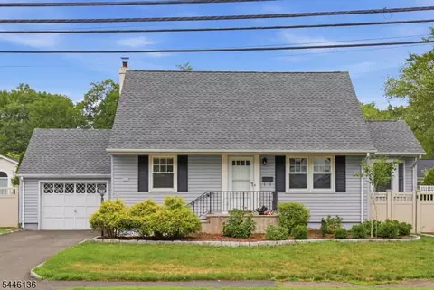 124 Rivervale Rd, River Vale, NJ 07675