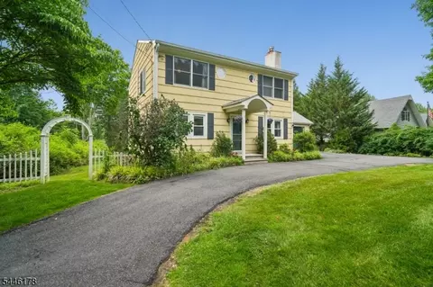 361 North Rd, Chester Twp, NJ 07930