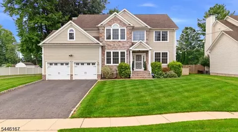 42 Evergreen Ave, Springfield, NJ 07081
