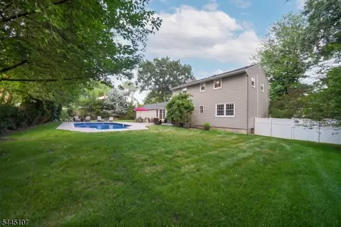 68 Fieldstone Pl, Wayne, NJ 07470 photo 32