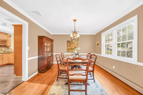 68 Fieldstone Pl, Wayne, NJ 07470 photo 9