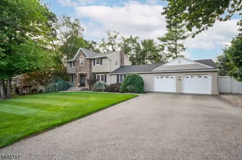 68 Fieldstone Pl, Wayne, NJ 07470 photo 4