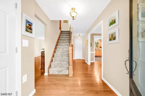 68 Fieldstone Pl, Wayne, NJ 07470 photo 5