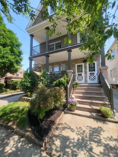 99 W 37th St, Bayonne, NJ 07002