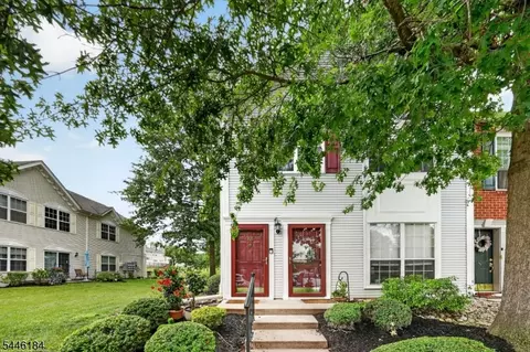 161 Gregory Ln, Franklin Park, NJ 08823