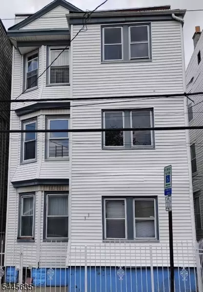 333 S 19th St #3, Newark, NJ 07103