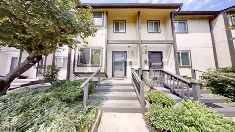 81 Chelsea Way, Bridgewater, NJ 08807
