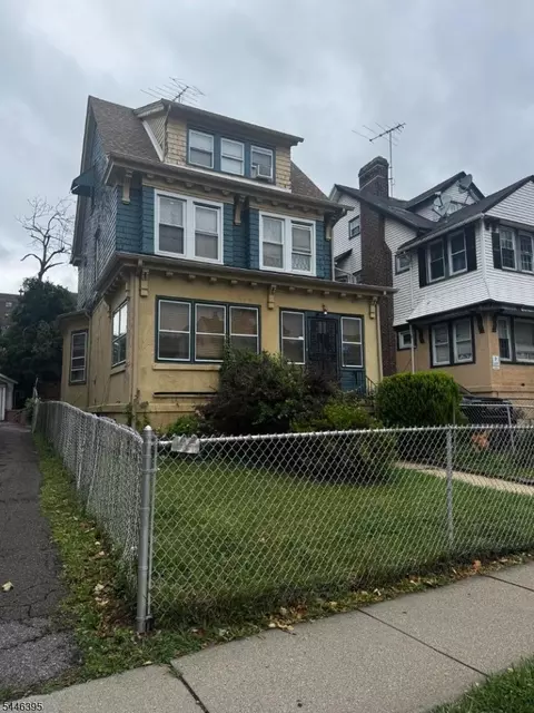 179 N Munn Ave, East Orange, NJ 07017