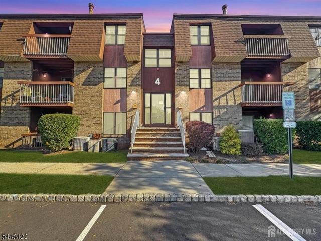 39 Powderhorn Ct # A, Woodbridge, NJ 07095