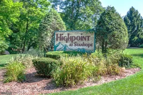 16312 Dell Pl #312, Stanhope, NJ 07874