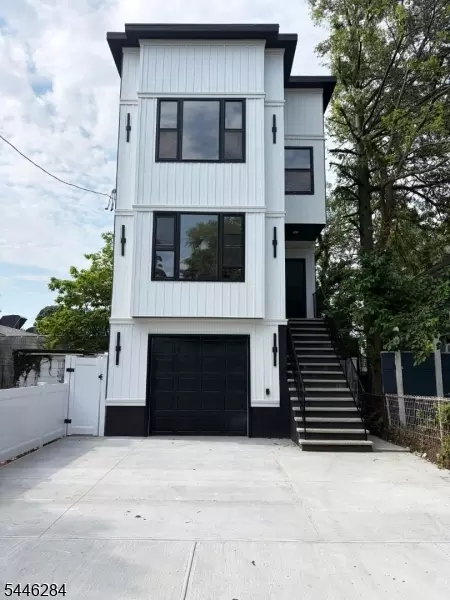 93 Melville Pl, Irvington, NJ 07111
