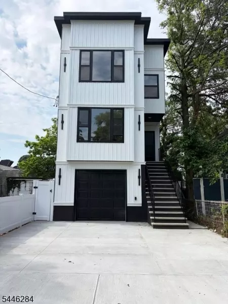 93 Melville Pl, Irvington, NJ 07111