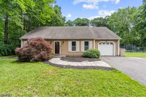 59 Possaghi Rd, Newton, NJ 07860